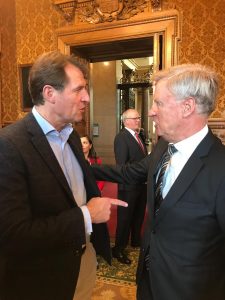 Vorstandsmitglieder der Hamburger Stiftung für politisch Verfolgte: Ole von Beust und Hariolf Wenzler